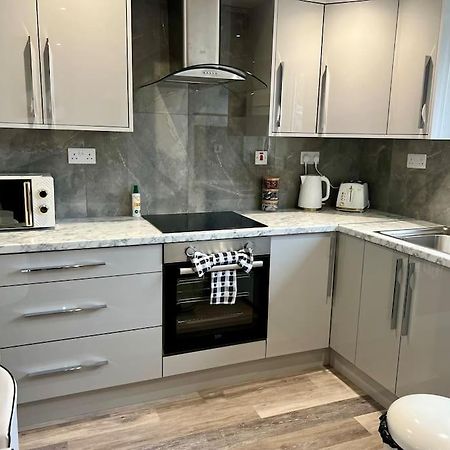 New 2 Bed Preston City Centre Flat - Sleeps 4 Buitenkant foto